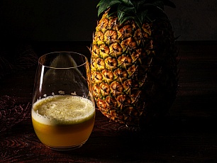 Свежевыжатый сок ананас